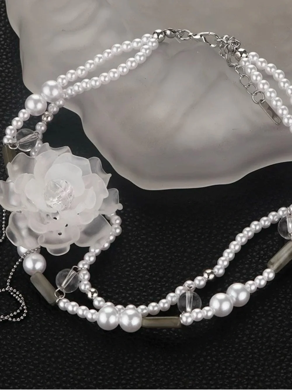 4/$15 Elegant White Floral Choker Necklace with Silver Chains